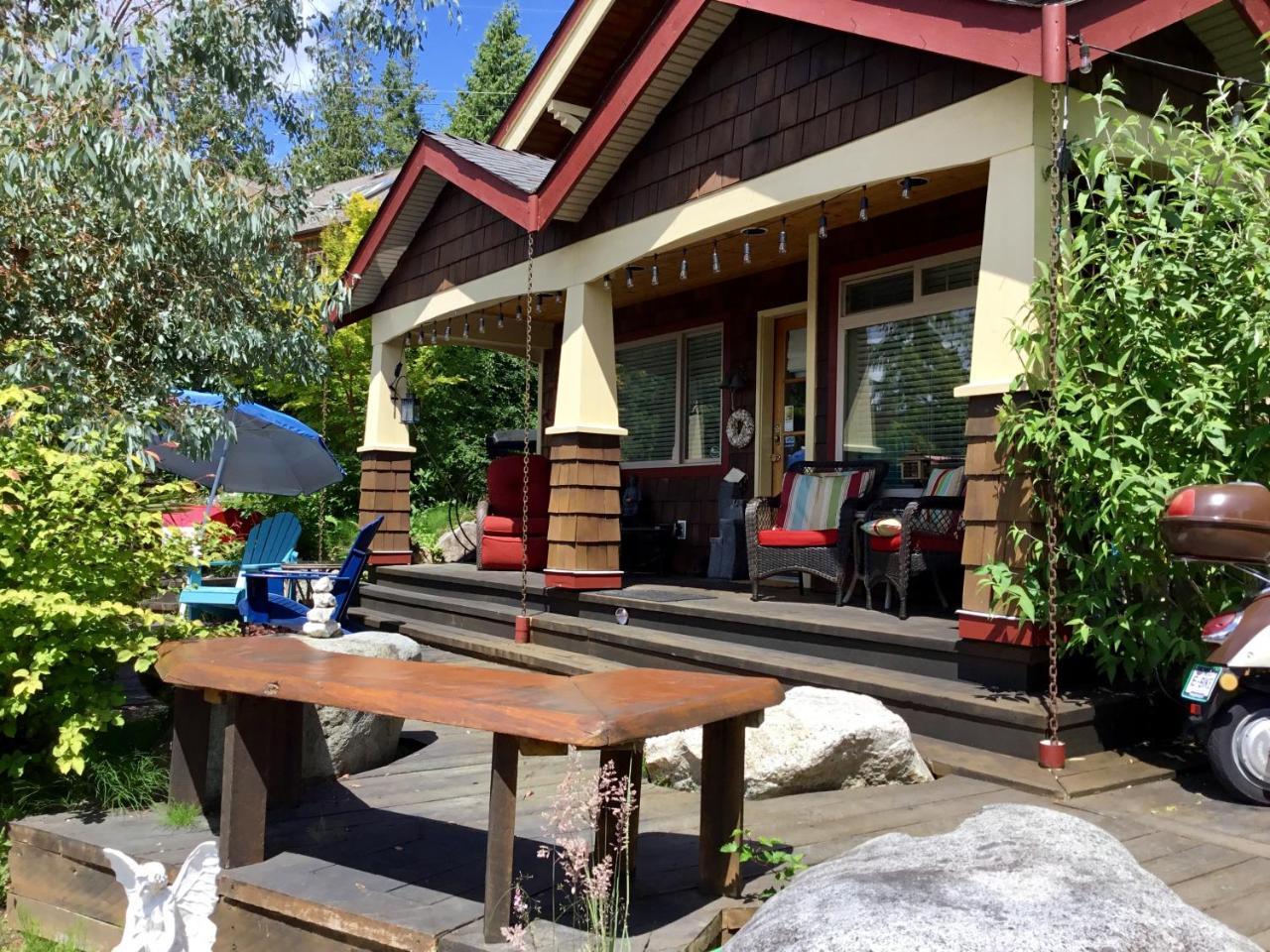 The Tuwanek Hotel And Spa Sechelt Exterior foto
